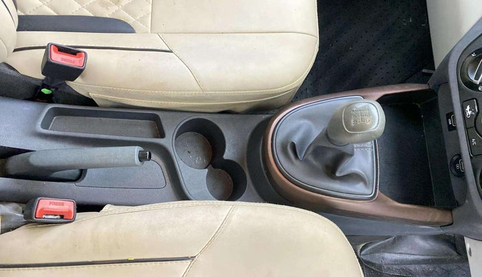 2022 Hyundai AURA S 1.2 CNG, CNG, Manual, 44,155 km, Gear Lever