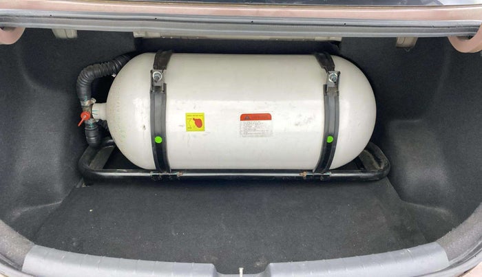 2022 Hyundai AURA S 1.2 CNG, CNG, Manual, 44,155 km, Boot Inside