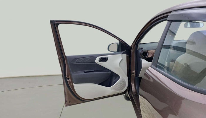 2022 Hyundai AURA S 1.2 CNG, CNG, Manual, 44,155 km, LHS Front Door