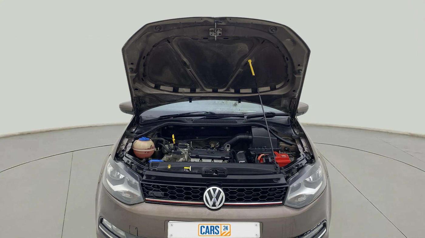 2016 Volkswagen Polo HIGHLINE1.2L, Petrol, Manual, 78,212 km, Open Bonet