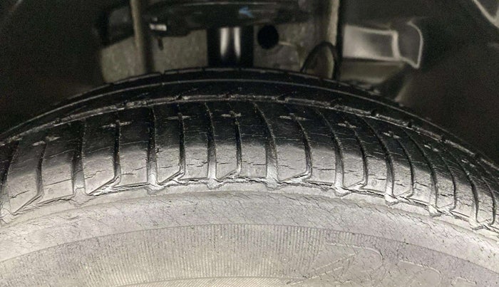 2020 Tata Tiago XZ PLUS DUAL TONE PETROL, Petrol, Manual, 46,717 km, Right Front Tyre Tread