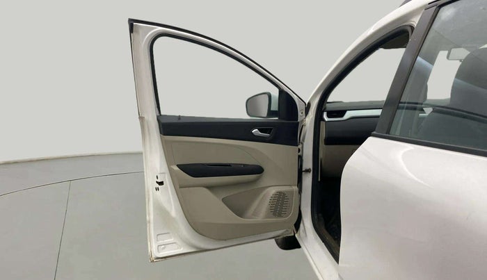 2020 Renault TRIBER RXZ, Petrol, Manual, 16,158 km, LHS Front Door