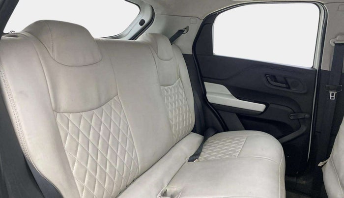 2023 Tata PUNCH PURE MT CNG, CNG, Manual, 24,800 km, Right Side Rear Door Cabin