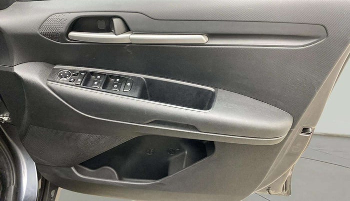 2023 KIA SONET HTK PLUS 1.2, Petrol, Manual, 11,245 km, Driver Side Door Panels Control
