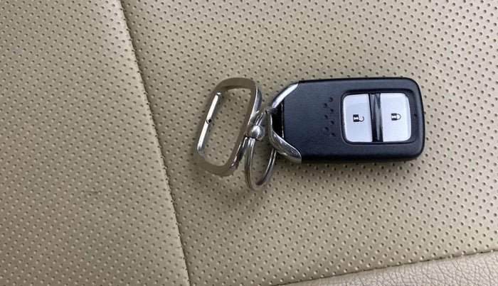 2021 Honda Jazz 1.2L I-VTEC ZX CVT, Petrol, Automatic, 32,386 km, Key Close Up