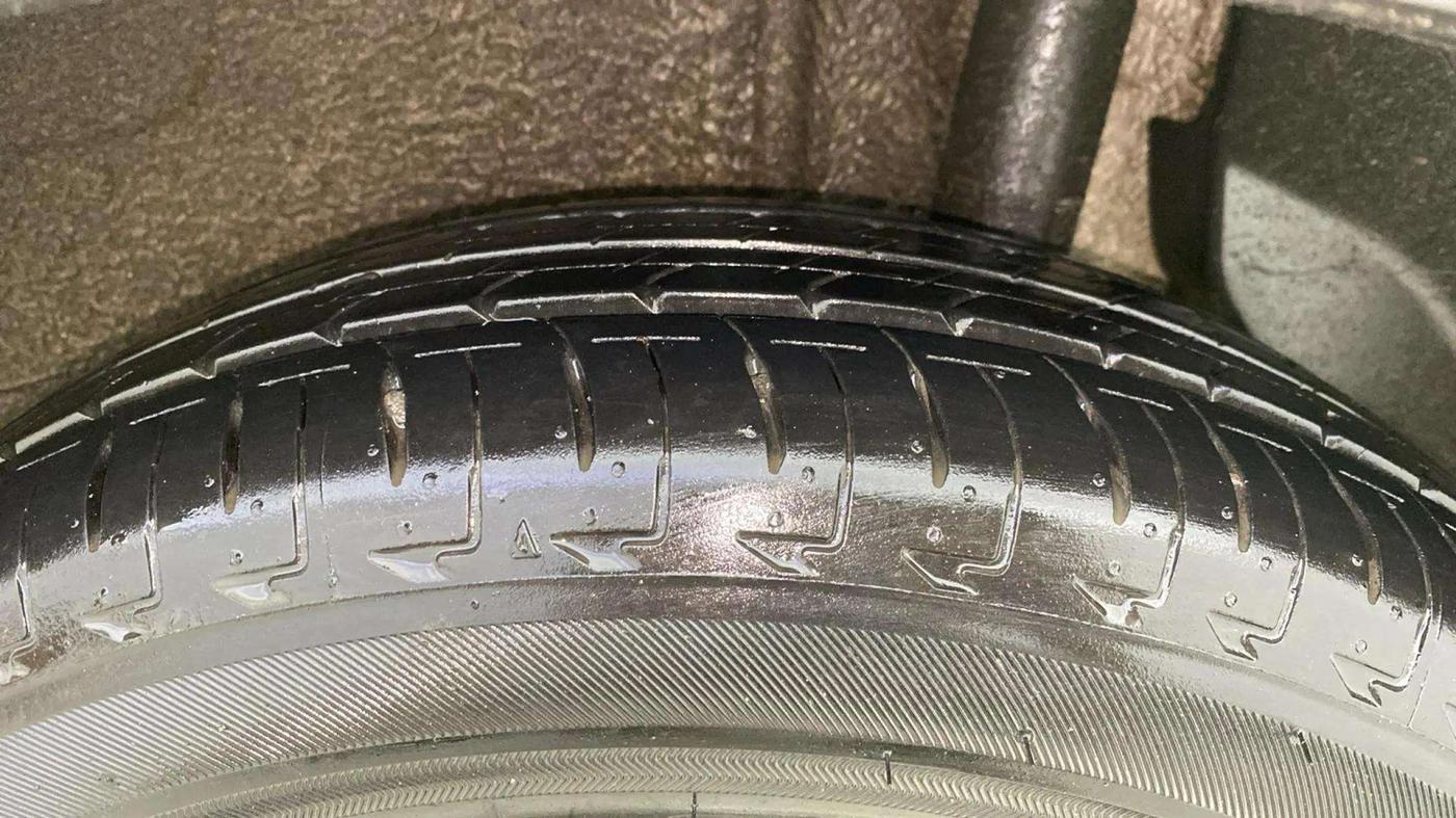 2019 Maruti IGNIS ZETA 1.2 AMT, Petrol, Automatic, 4,894 km, Left Rear Tyre Tread