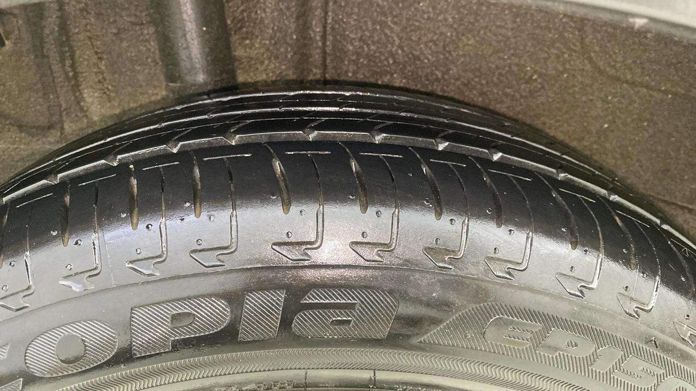 2019 Maruti IGNIS ZETA 1.2 AMT, Petrol, Automatic, 4,894 km, Right Rear Tyre Tread