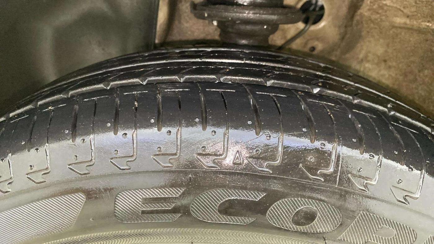 2019 Maruti IGNIS ZETA 1.2 AMT, Petrol, Automatic, 4,894 km, Left Front Tyre Tread