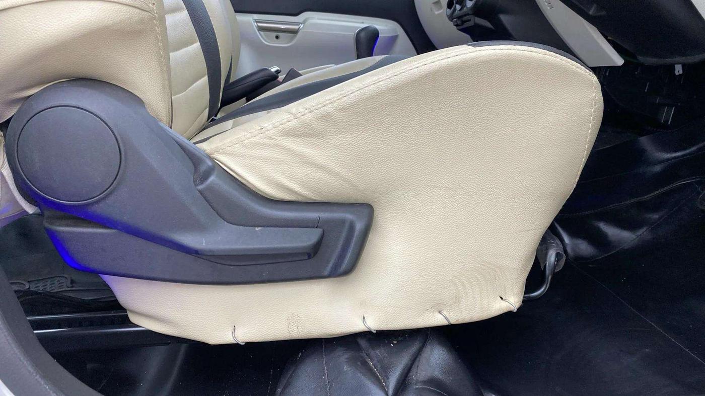 2019 Maruti IGNIS ZETA 1.2 AMT, Petrol, Automatic, 4,894 km, Driver Side Adjustment Panel