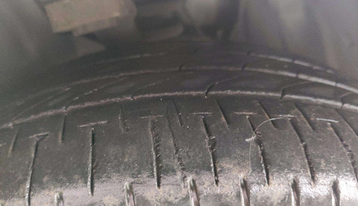 2015 Mercedes Benz C Class C 220 CDI AVANTGARDE, Diesel, Automatic, 40,171 km, Right Front Tyre Tread
