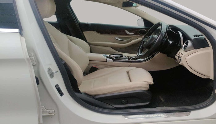 2015 Mercedes Benz C Class C 220 CDI AVANTGARDE, Diesel, Automatic, 40,171 km, Right Side Front Door Cabin