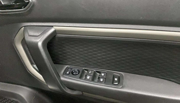 2021 Renault Kiger RXZ AMT DUAL TONE, Petrol, Automatic, 33,349 km, Driver Side Door Panels Control