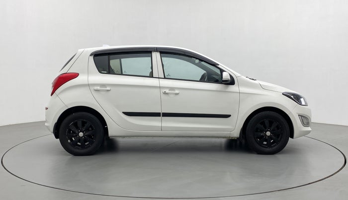 2014 Hyundai i20 SPORTZ 1.4 CRDI, Diesel, Manual, 78,423 km, Right Side View