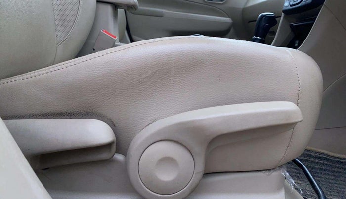 2019 Maruti Ciaz ALPHA  AT 1.5 SHVS PETROL, Petrol, Automatic, 18,101 km, Driver Side Adjustment Panel