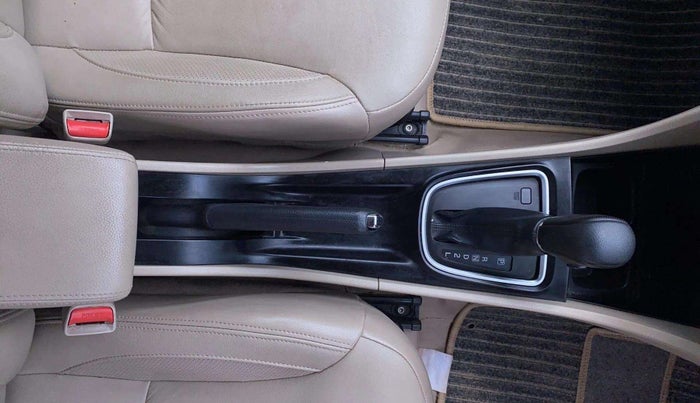 2019 Maruti Ciaz ALPHA  AT 1.5 SHVS PETROL, Petrol, Automatic, 18,101 km, Gear Lever