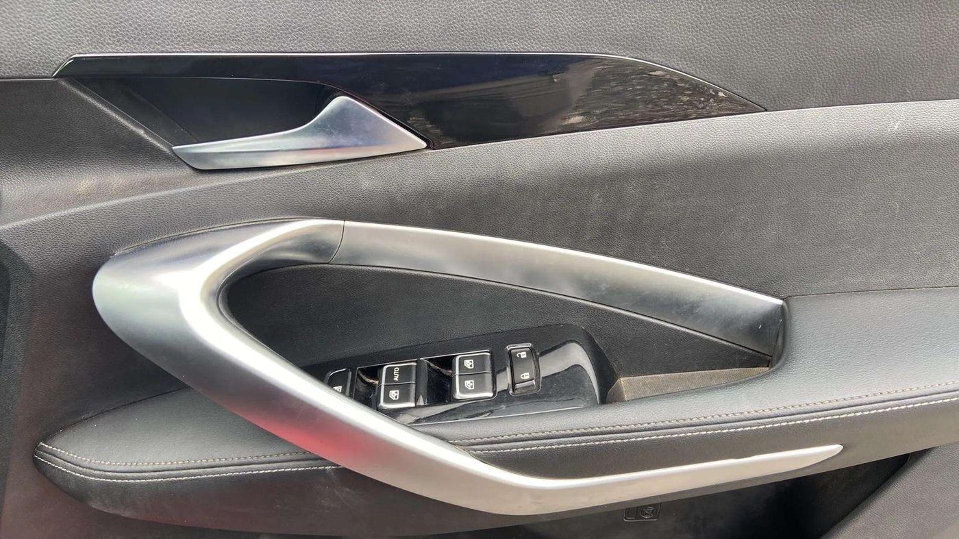 2020 MG HECTOR SHARP HYBRID 1.5 PETROL, Petrol, Manual, 23,090 km, Driver Side Door Panels Control