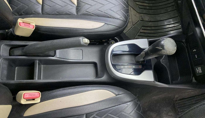 2016 Honda Jazz 1.2L I-VTEC V AT, Petrol, Automatic, 60,224 km, Gear Lever