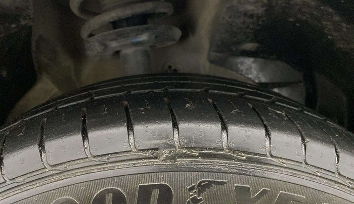 2019 MG HECTOR SHARP 1.5 DCT PETROL, Petrol, Automatic, 27,460 km, Right Front Tyre Tread