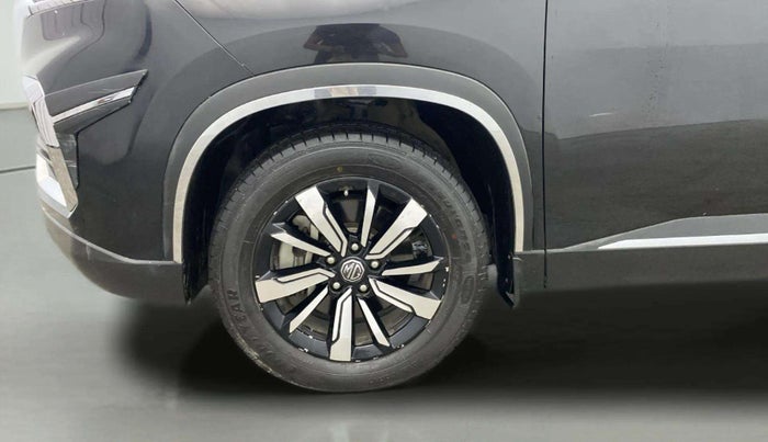 2019 MG HECTOR SHARP 1.5 DCT PETROL, Petrol, Automatic, 27,460 km, Left Front Wheel