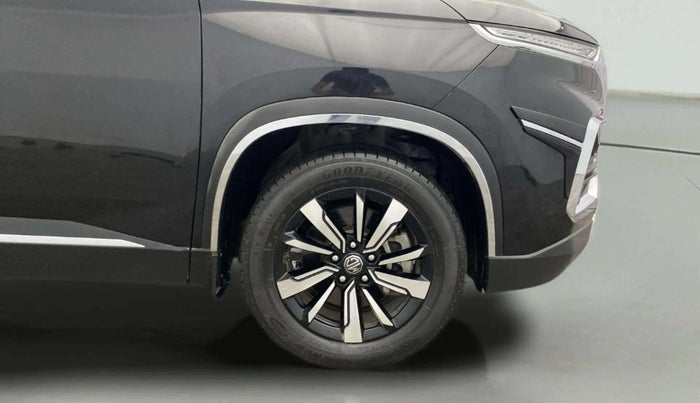 2019 MG HECTOR SHARP 1.5 DCT PETROL, Petrol, Automatic, 27,460 km, Right Front Wheel