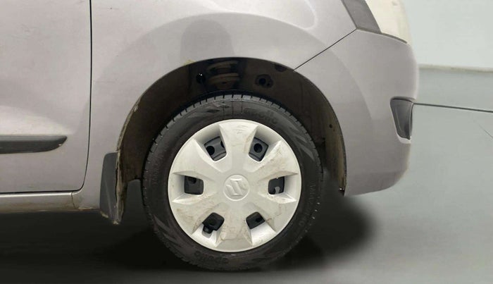 2017 Maruti Wagon R 1.0 VXI, CNG, Manual, 81,422 km, Right Front Wheel