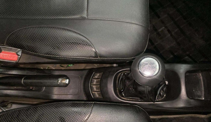2017 Maruti Wagon R 1.0 VXI, CNG, Manual, 81,422 km, Gear Lever