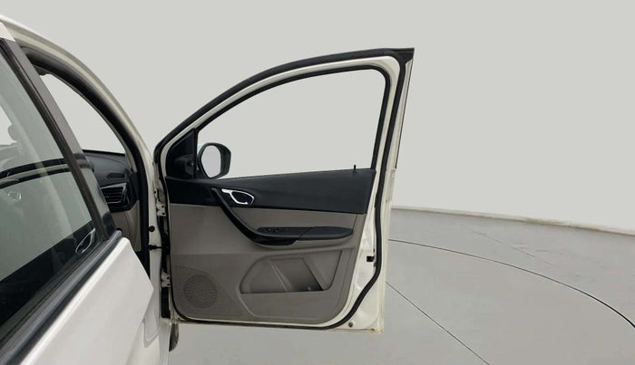 2018 Tata Tiago XZ PETROL, Petrol, Manual, 73,539 km, RHS Front Door
