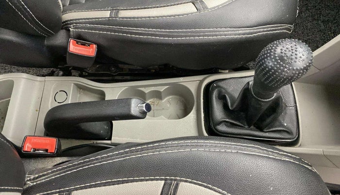 2018 Tata Tiago XZ PETROL, Petrol, Manual, 73,539 km, Gear Lever