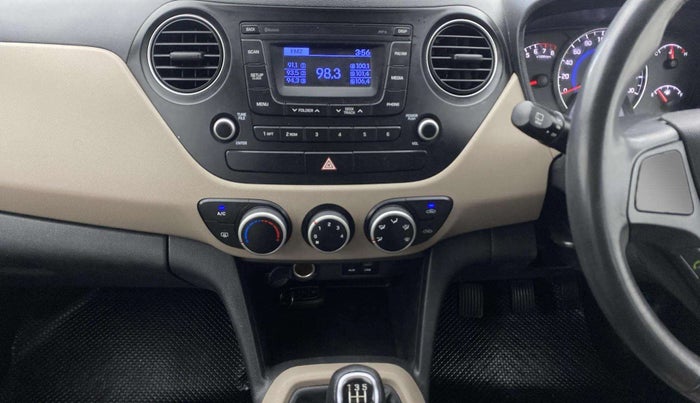 2016 Hyundai Grand i10 ASTA 1.2 KAPPA VTVT, Petrol, Manual, 39,360 km, Air Conditioner