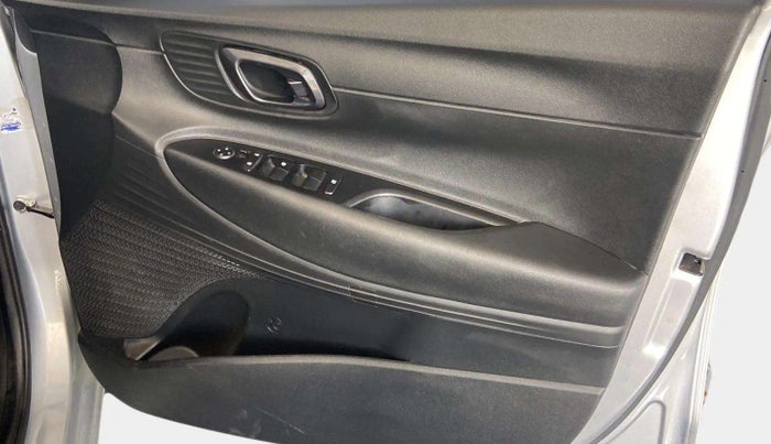 2020 Hyundai NEW I20 MAGNA 1.2 MT, Petrol, Manual, 29,827 km, Driver Side Door Panels Control