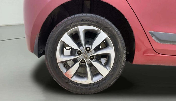 2015 Hyundai Elite i20 SPORTZ 1.2 (O), Petrol, Manual, 73,898 km, Right Rear Wheel