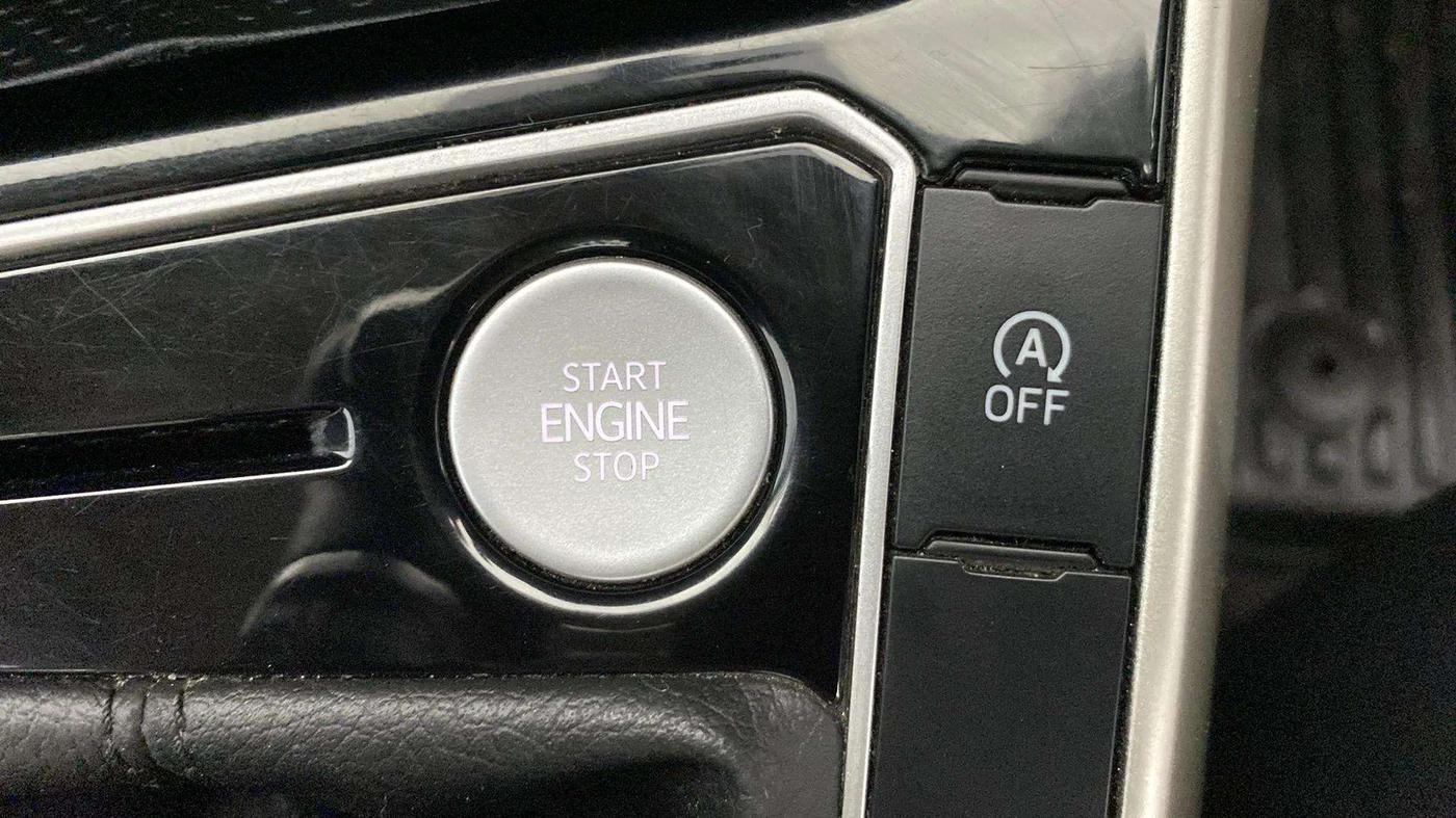 2023 Volkswagen VIRTUS TOPLINE TSI 1.0 AT, Petrol, Automatic, 25,261 km, Keyless Start/ Stop Button