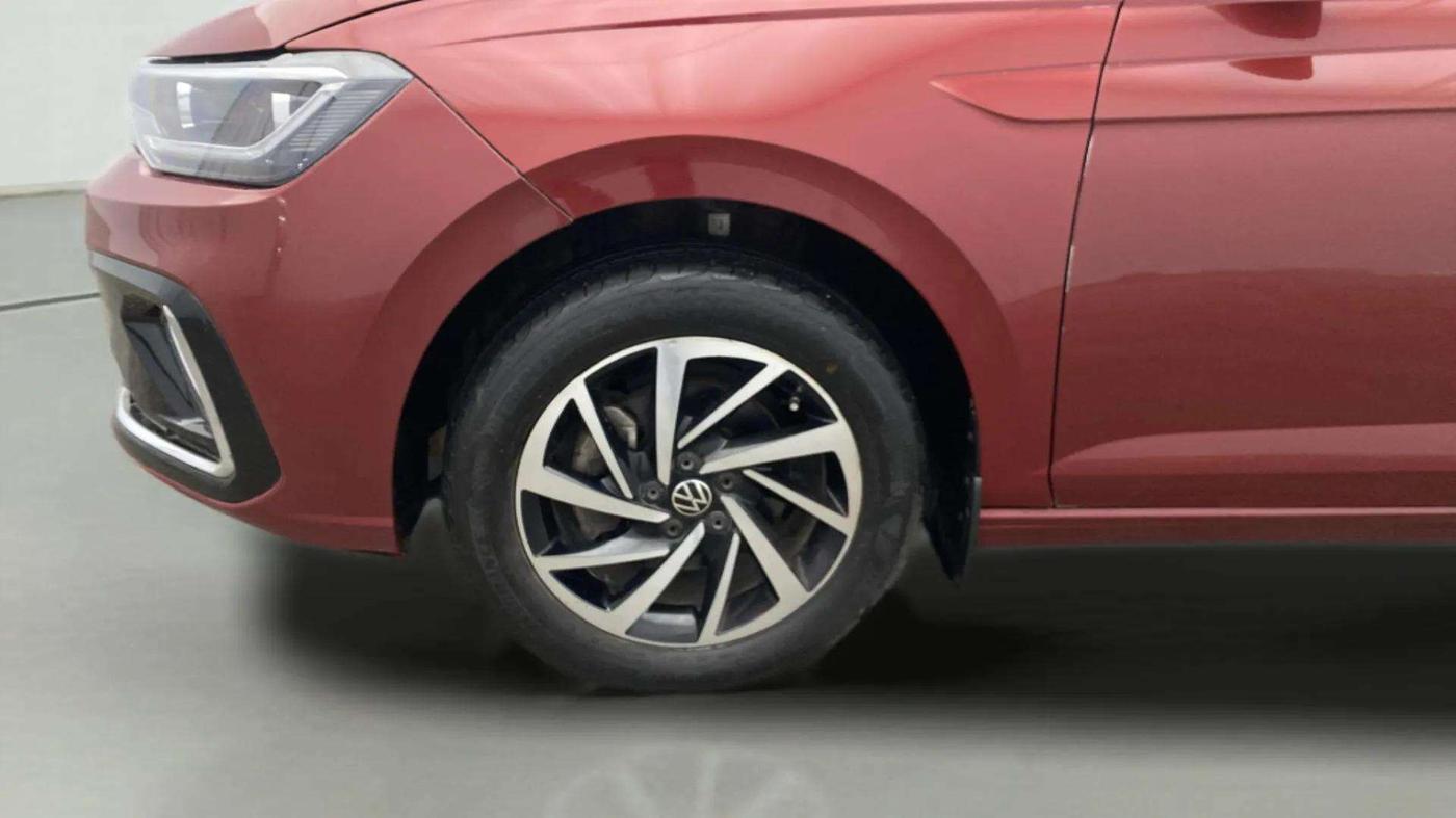 2023 Volkswagen VIRTUS TOPLINE TSI 1.0 AT, Petrol, Automatic, 25,261 km, Left Front Wheel