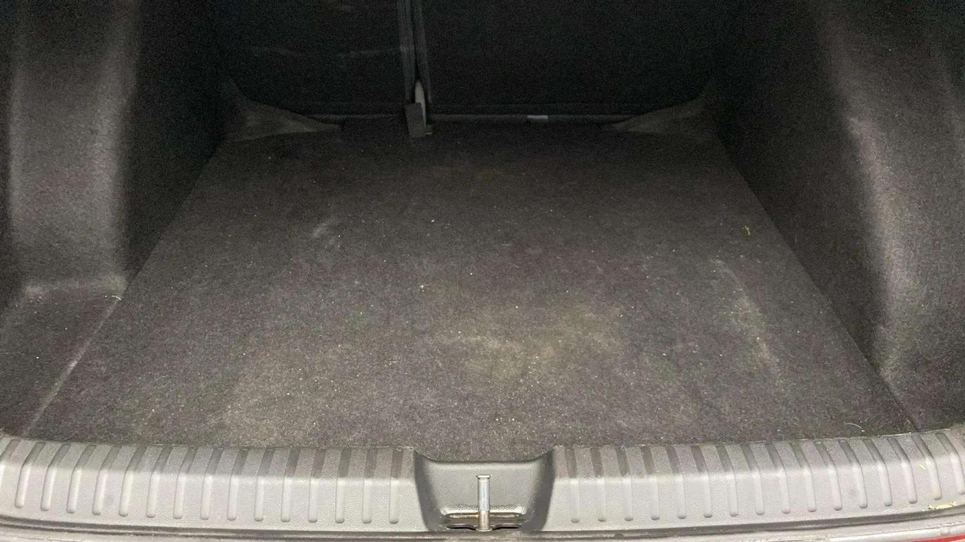 2023 Volkswagen VIRTUS TOPLINE TSI 1.0 AT, Petrol, Automatic, 25,261 km, Boot Inside