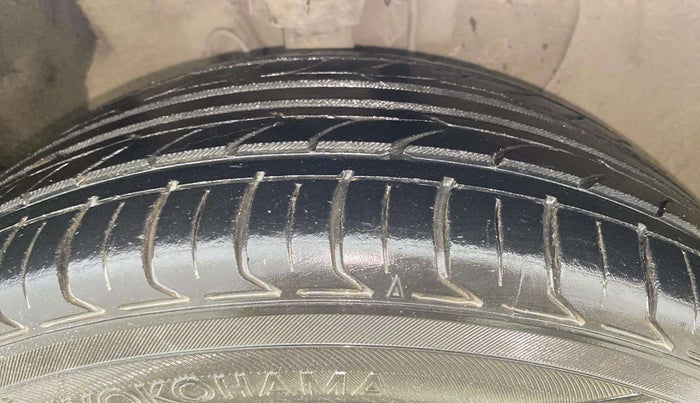 2015 Hyundai Elite i20 ASTA 1.2, Petrol, Manual, 59,547 km, Right Front Tyre Tread