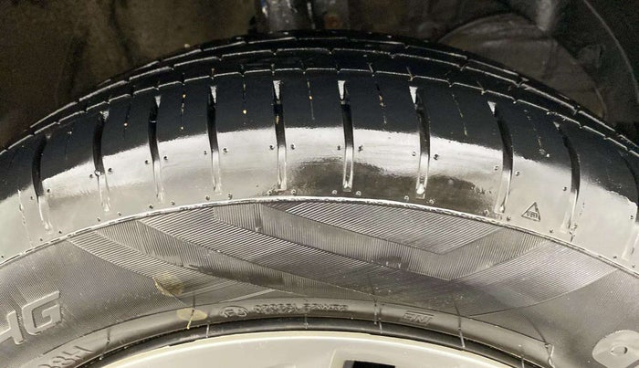 2024 Maruti Baleno DELTA 1.2 AGS, Petrol, Automatic, 3,558 km, Right Front Tyre Tread