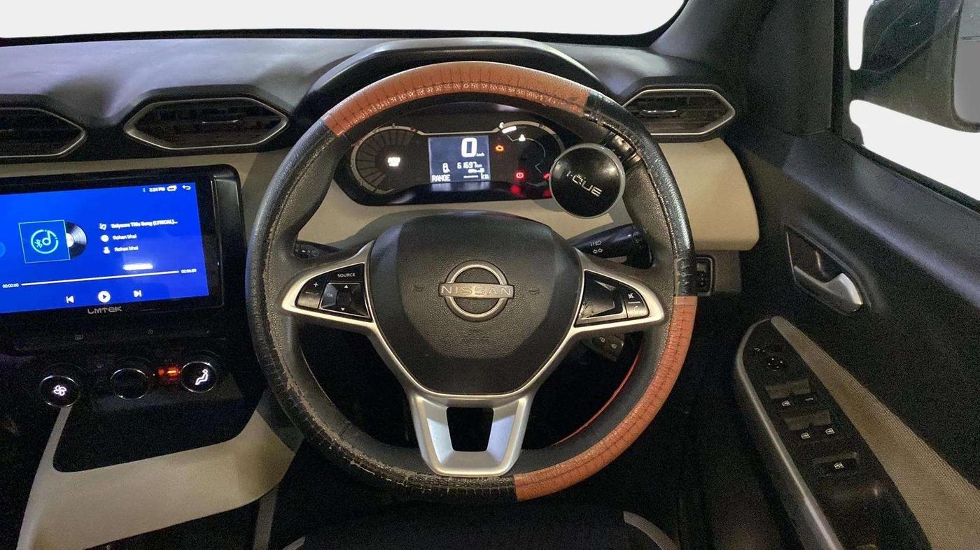 2022 Nissan MAGNITE XL, Petrol, Manual, 61,700 km, Steering Wheel Close Up