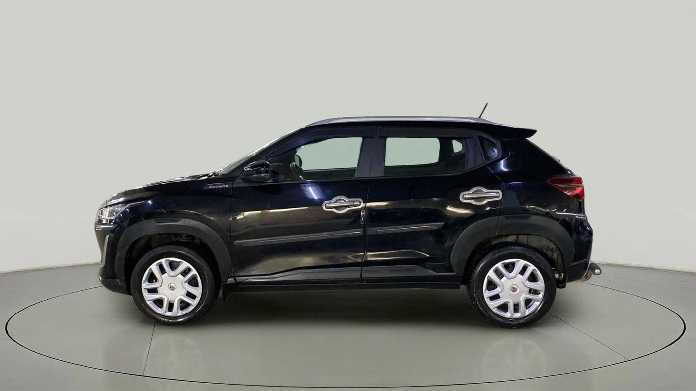 2022 Nissan MAGNITE XL, Petrol, Manual, 61,700 km, Left Side