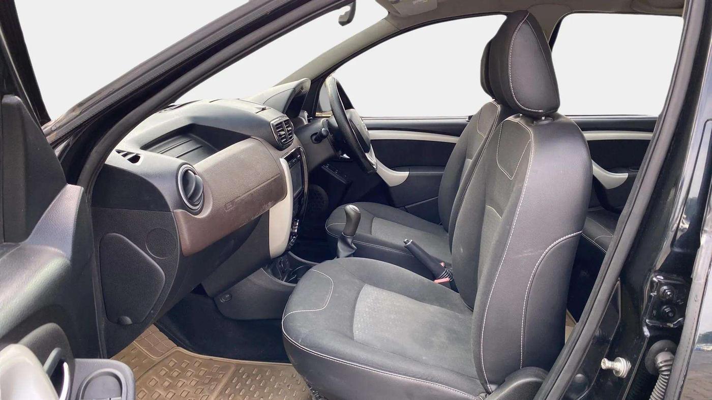 2018 Nissan Terrano  XL D Plus, Diesel, Manual, 47,376 km, Right Side Front Door Cabin