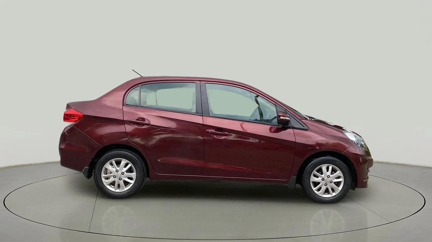 2013 Honda Amaze 1.5L I-DTEC VX, Diesel, Manual, 89,262 km, Right Side View