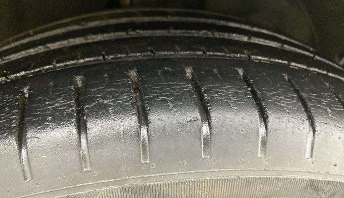2018 Maruti Baleno ALPHA CVT PETROL 1.2, Petrol, Automatic, 75,182 km, Right Front Tyre Tread
