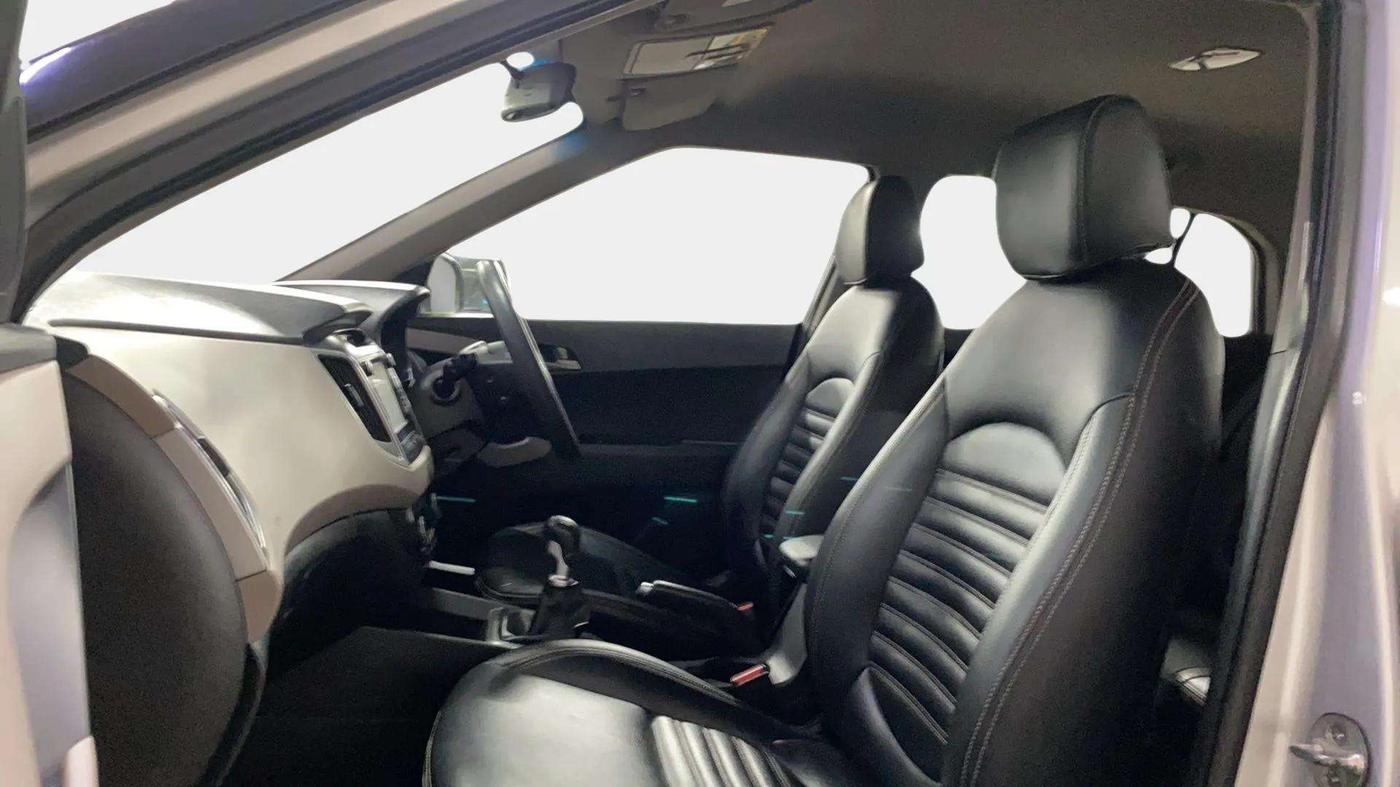 2017 Hyundai Creta SX PLUS 1.6 DIESEL, Diesel, Manual, 79,765 km, Right Side Front Door Cabin