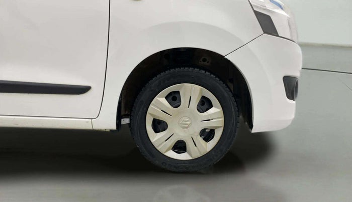 2017 Maruti Wagon R 1.0 VXI, Petrol, Manual, 40,648 km, Right Front Wheel