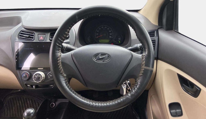 2013 Hyundai Eon ERA +, Petrol, Manual, 33,054 km, Steering Wheel Close Up