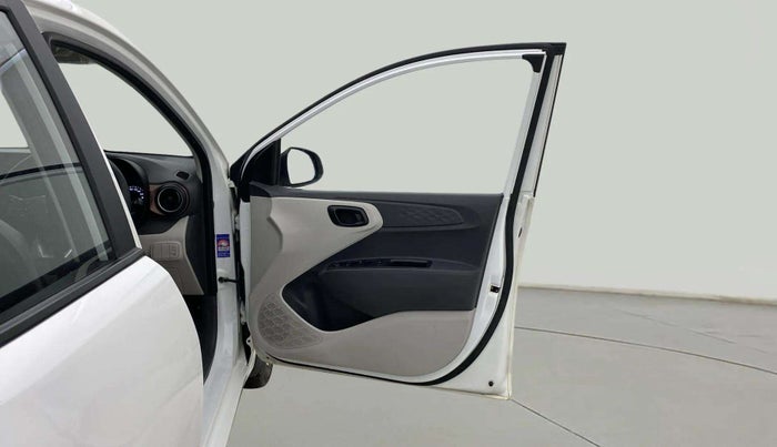 2020 Hyundai AURA S 1.2, Petrol, Manual, 23,482 km, RHS Front Door