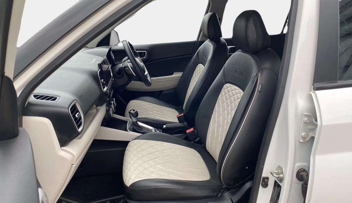 2023 Hyundai VENUE SX (O) 1.0 TURBO DCT, Petrol, Automatic, 15,853 km, Right Side Front Door Cabin