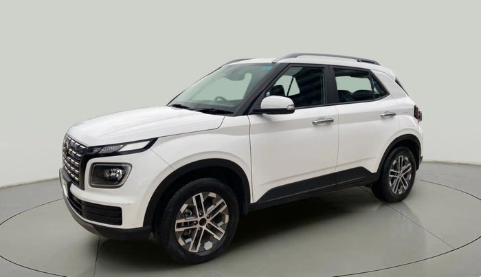 2023 Hyundai VENUE SX (O) 1.0 TURBO DCT, Petrol, Automatic, 15,853 km, Left Front Diagonal