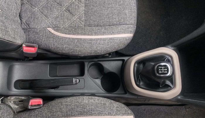 2018 Hyundai Grand i10 ASTA 1.2 KAPPA VTVT, Petrol, Manual, 70,085 km, Gear Lever
