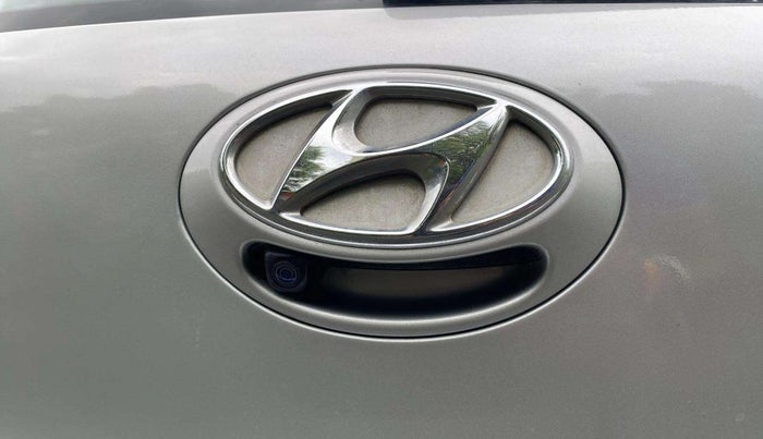 2018 Hyundai Grand i10 ASTA 1.2 KAPPA VTVT, Petrol, Manual, 70,085 km, Parking Camera