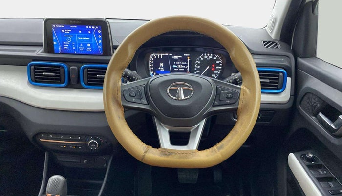 2022 Tata PUNCH CREATIVE  AMT, Petrol, Automatic, 29,239 km, Steering Wheel Close Up